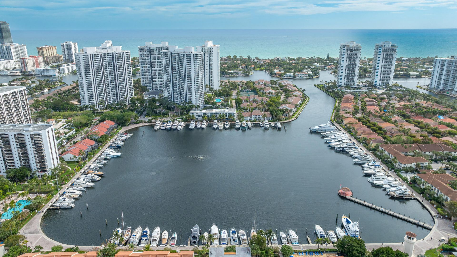 3530 Magellan Circle, Unit 613, Aventura, FL 33180 Photo