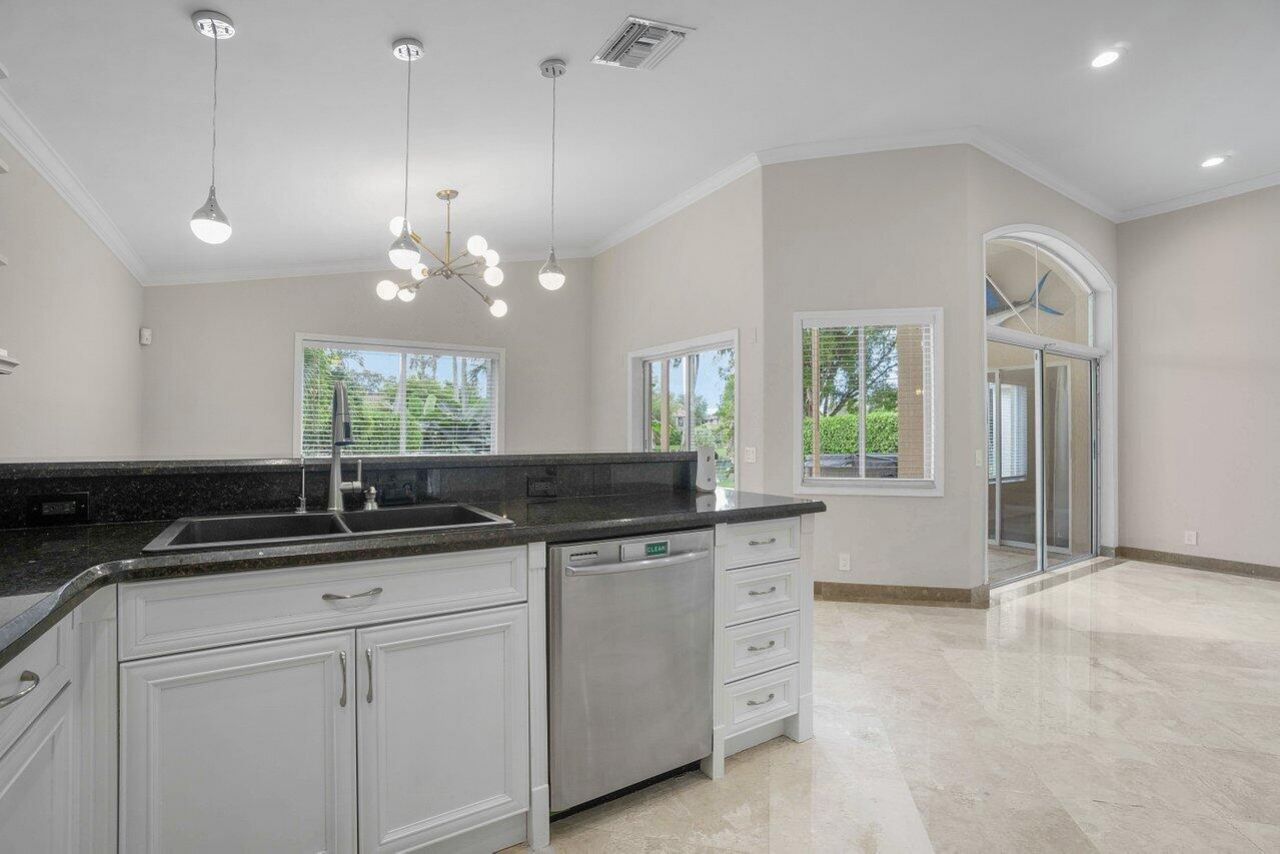 660 NW 45th Avenue, Deerfield Beach, FL 33442 Photo
