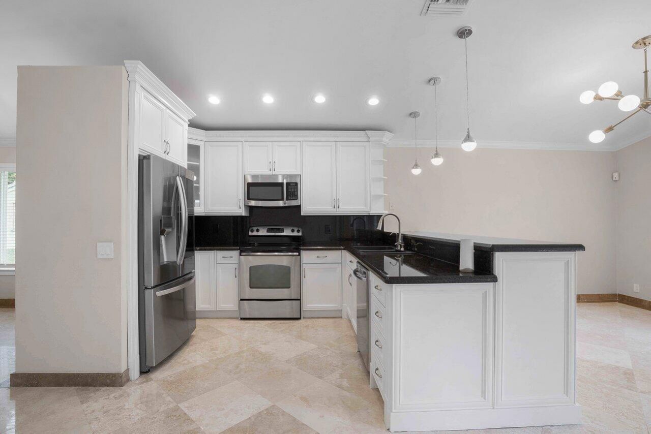 660 NW 45th Avenue, Deerfield Beach, FL 33442 Photo
