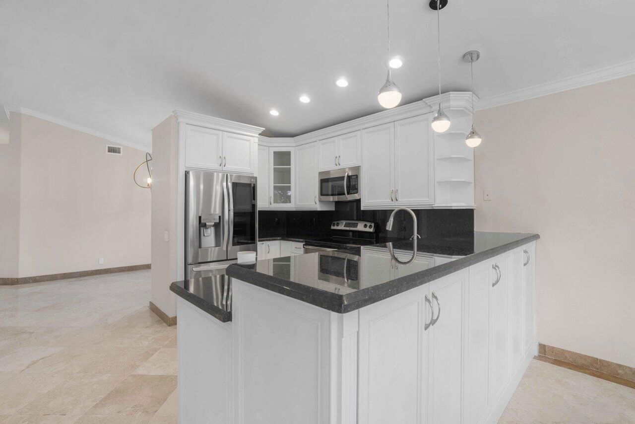 660 NW 45th Avenue, Deerfield Beach, FL 33442 Photo