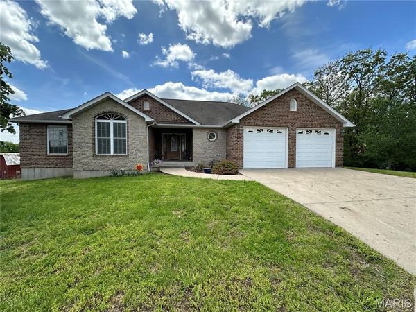 408 Ahr Strom Drive, Owensville, MO 65066