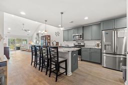136 Queens Cove Place  photo 4