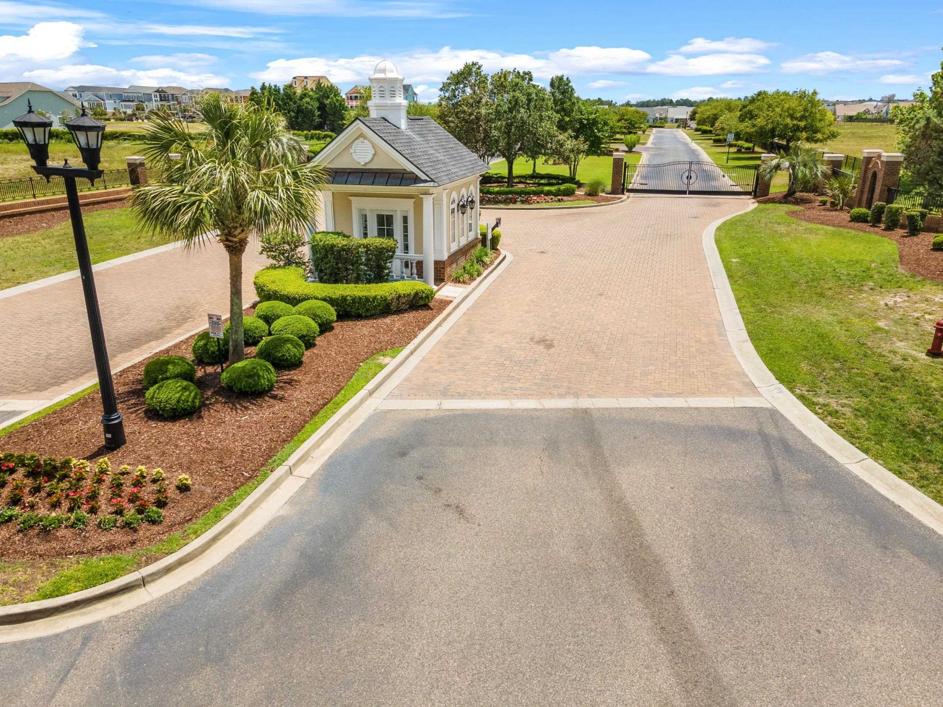 136 Queens Cove Place  Photo 21