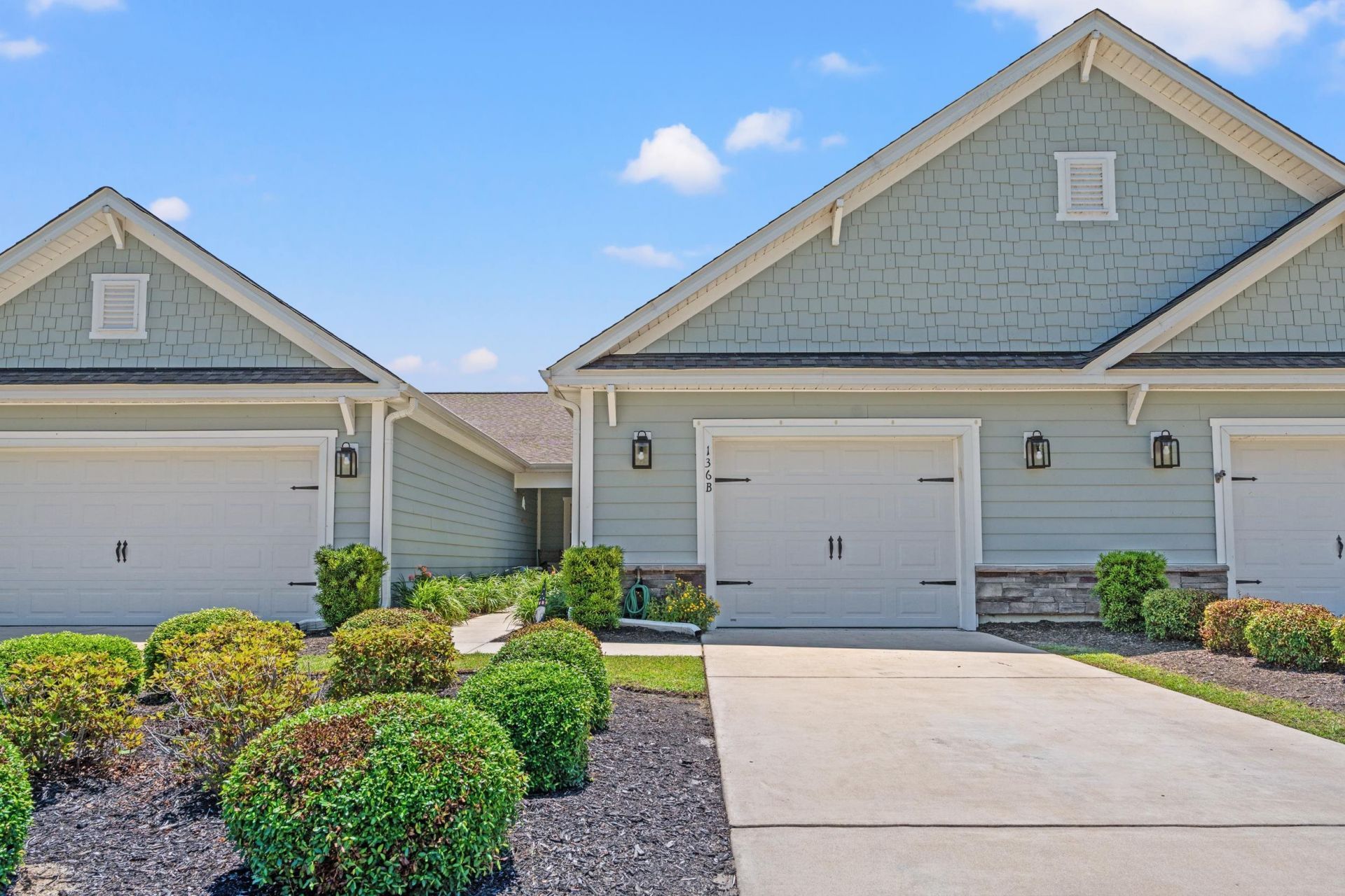 136 Queens Cove Place Photo 25
