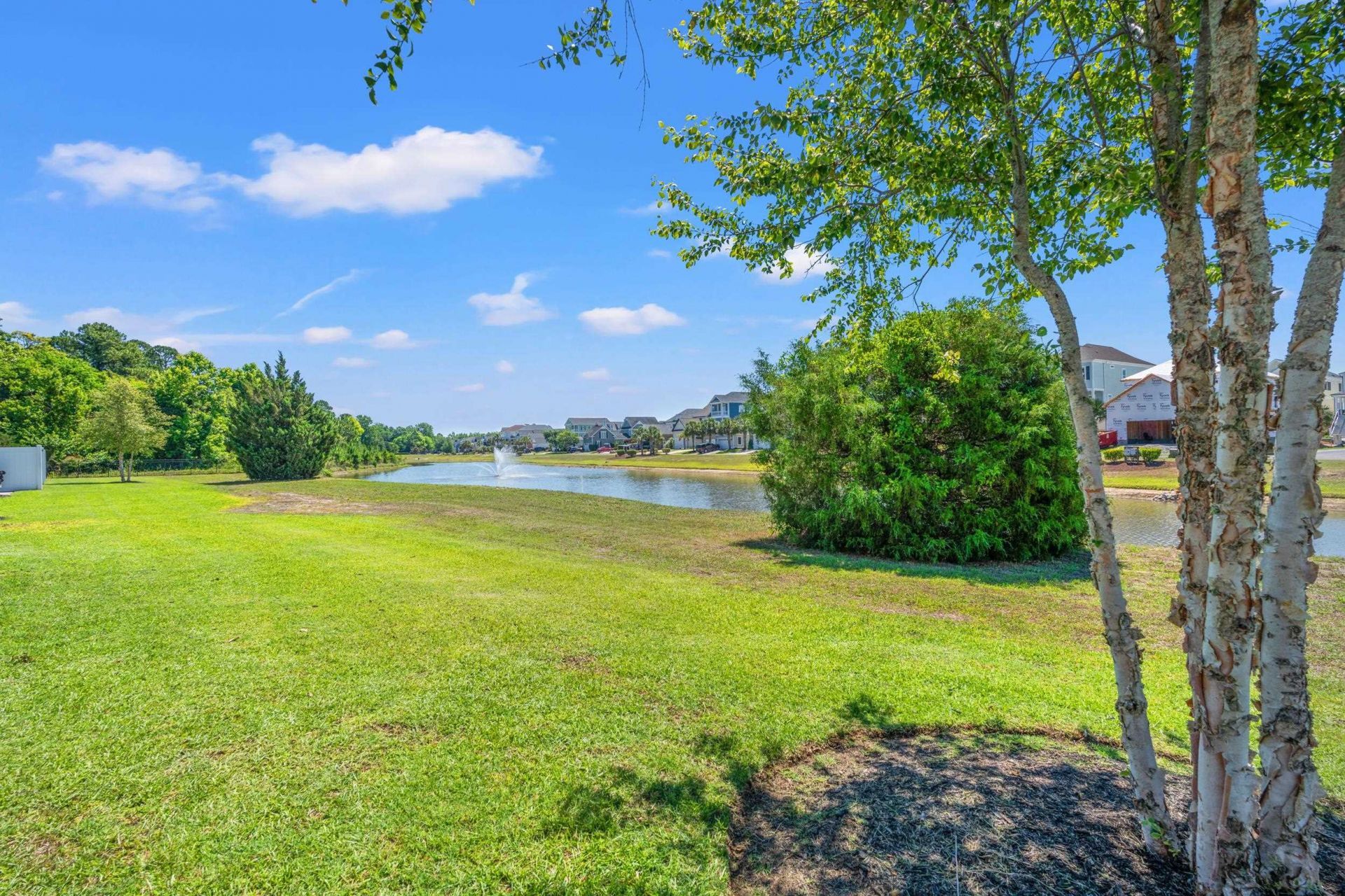 136 Queens Cove Place Photo 26