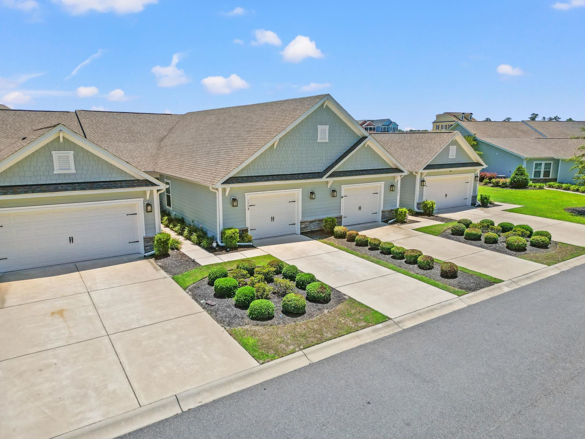 136 Queens Cove Place  Photo 32