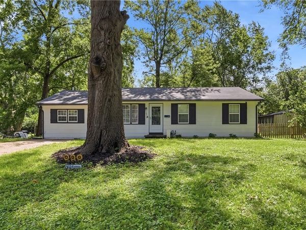 10515 Palmer Avenue, Kansas City, MO 64134