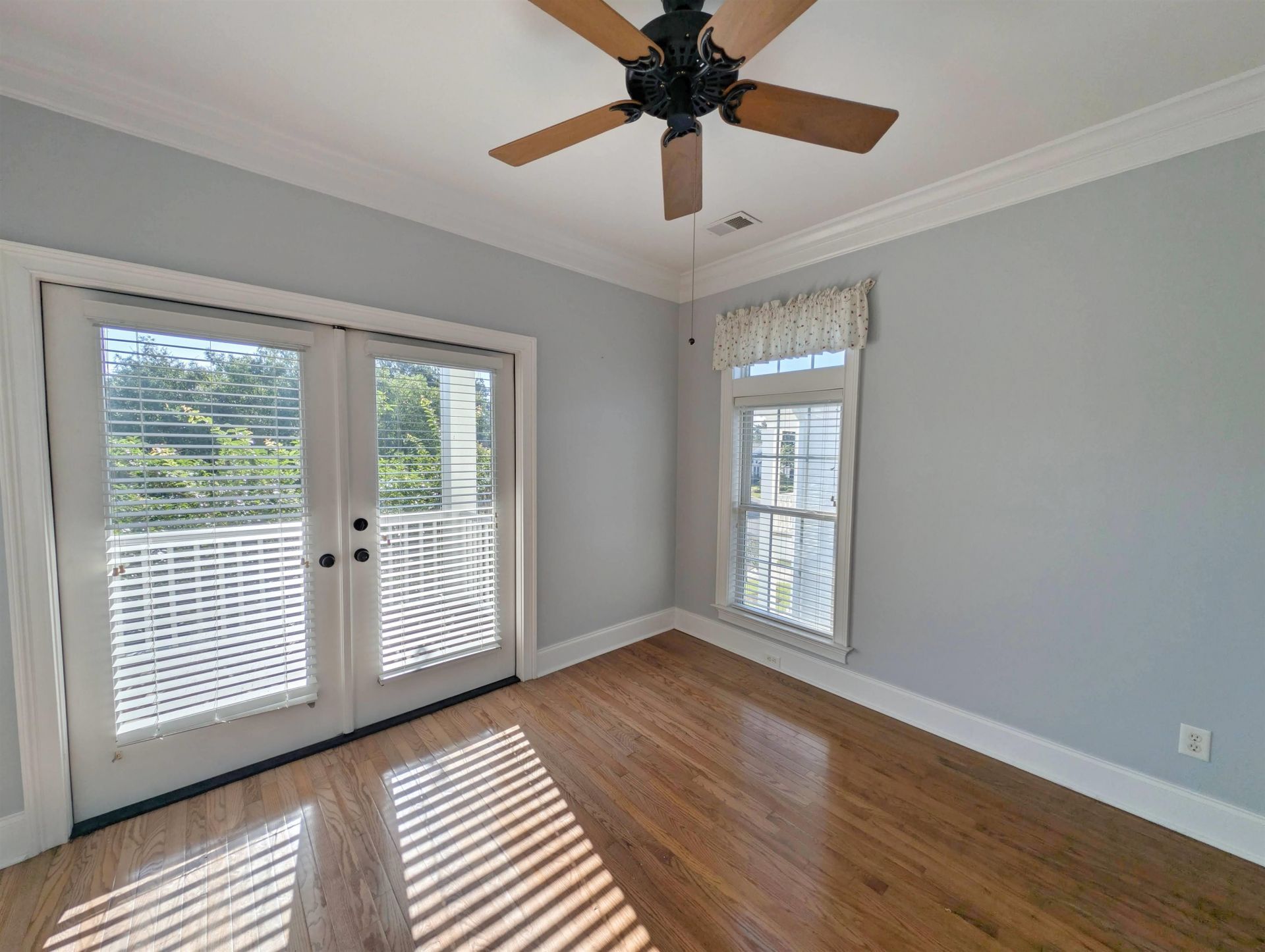 136 Cottage Ct.  Photo 33
