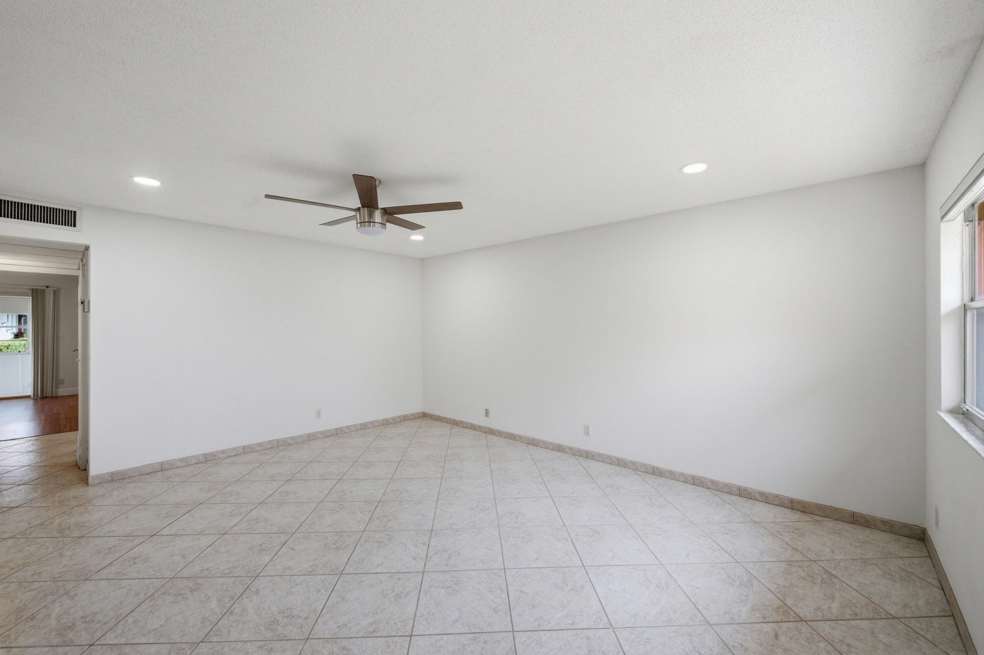 28 Seville 'b', Delray Beach, FL 33446 Photo