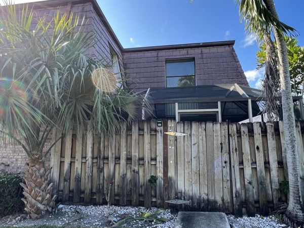 7482 E Courtyard Run E, Unit E, Boca Raton, FL 33433