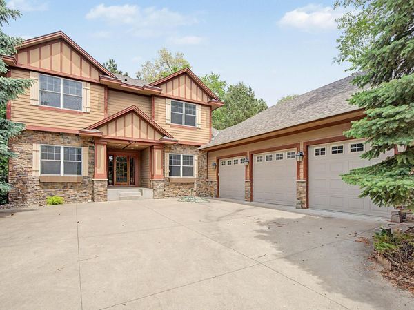 433 Majestic Court, Shoreview, MN 55126