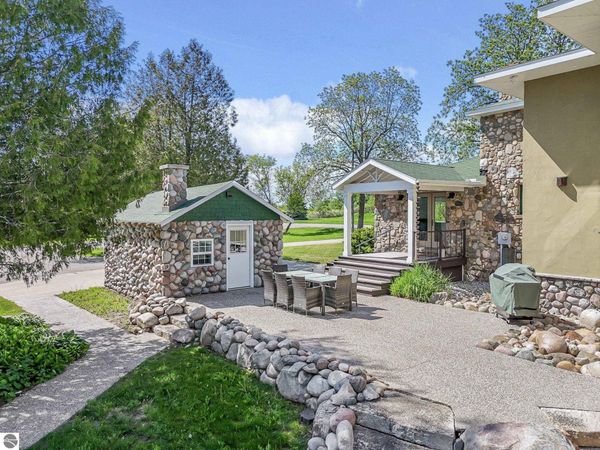 6801 Secor Road, Traverse City, MI 49685