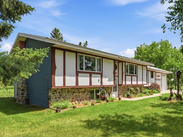 670 23rd Avenue NE, Sauk Rapids, MN 56379