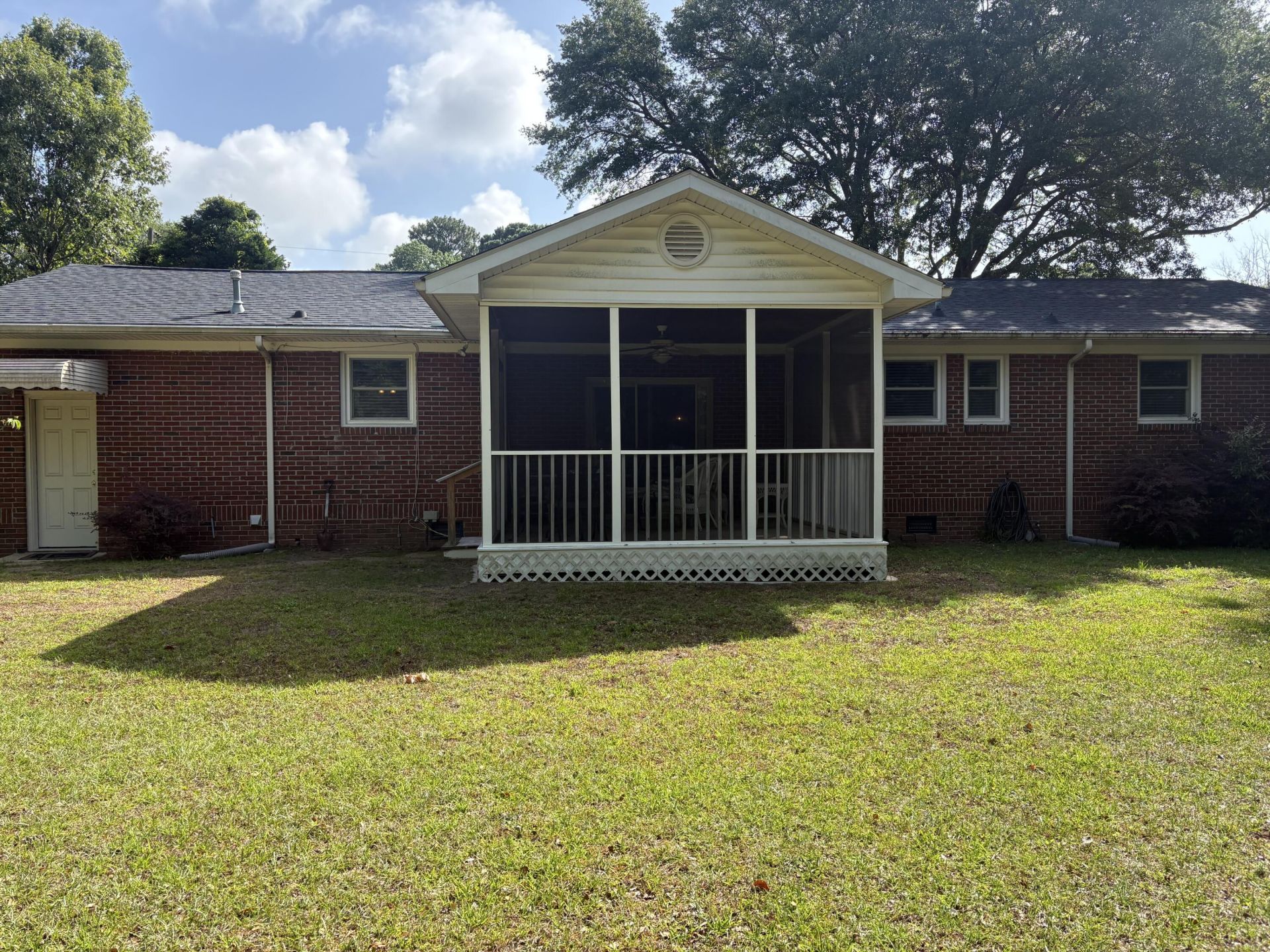 807 Bruce Street Photo 11