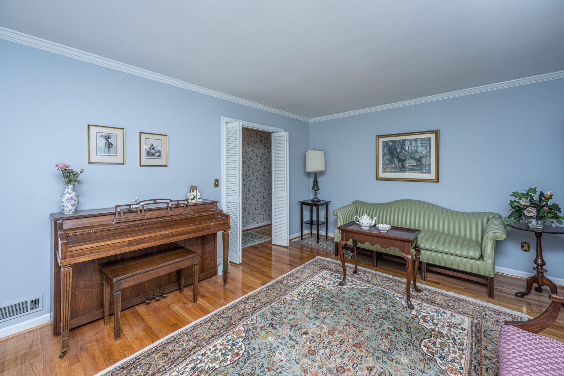 807 Bruce Street Photo 7