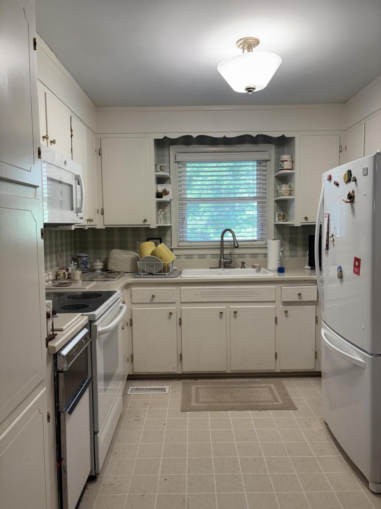807 Bruce Street Photo 9