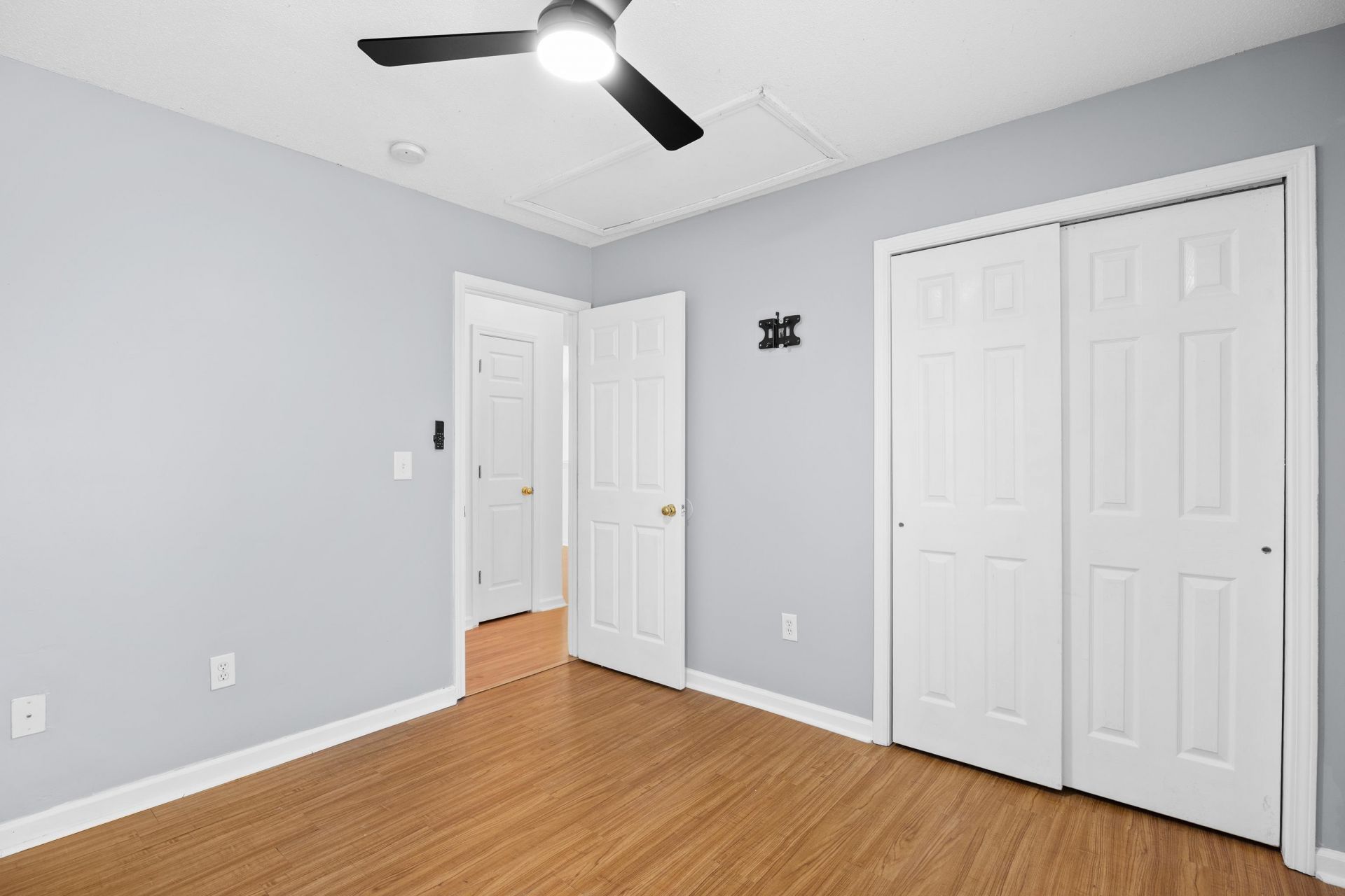 5019 Sandlake Ct.  Photo 18