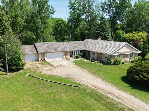 3172 15th Avenue NW, Willmar, MN 56201