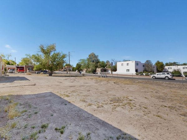 2903 Burton Avenue SE, Albuquerque, NM 87106