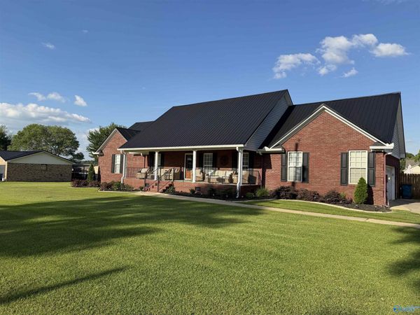304 Hannah Avenue SE, Attalla, AL 35954