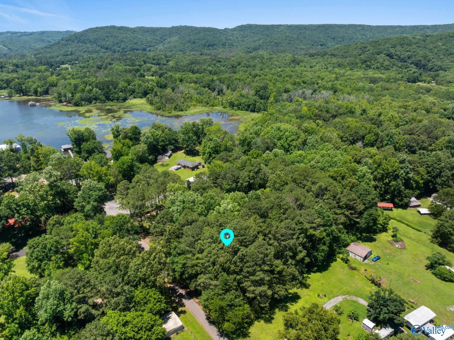 54 Malibu Circle, Scottsboro, AL 35769 Main Photo