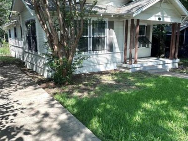 2842 Harlandale Avenue , Dallas, TX 75216