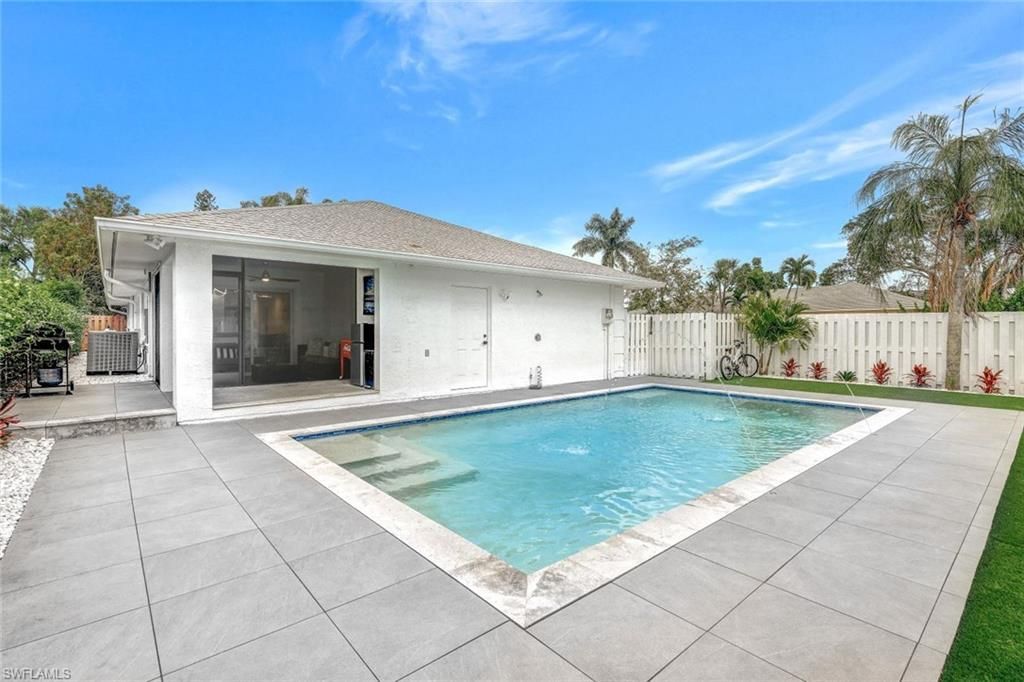 596 105th Ave N, Naples, FL 34108 Photo