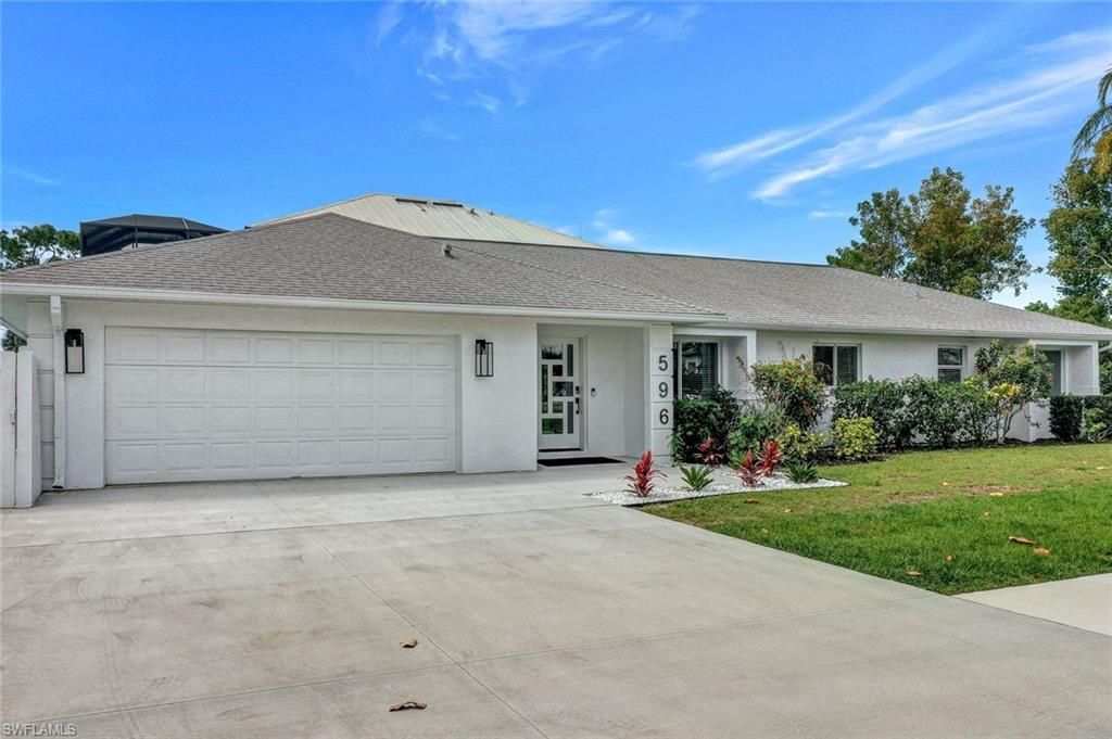 596 105th Ave N, Naples, FL 34108 Photo