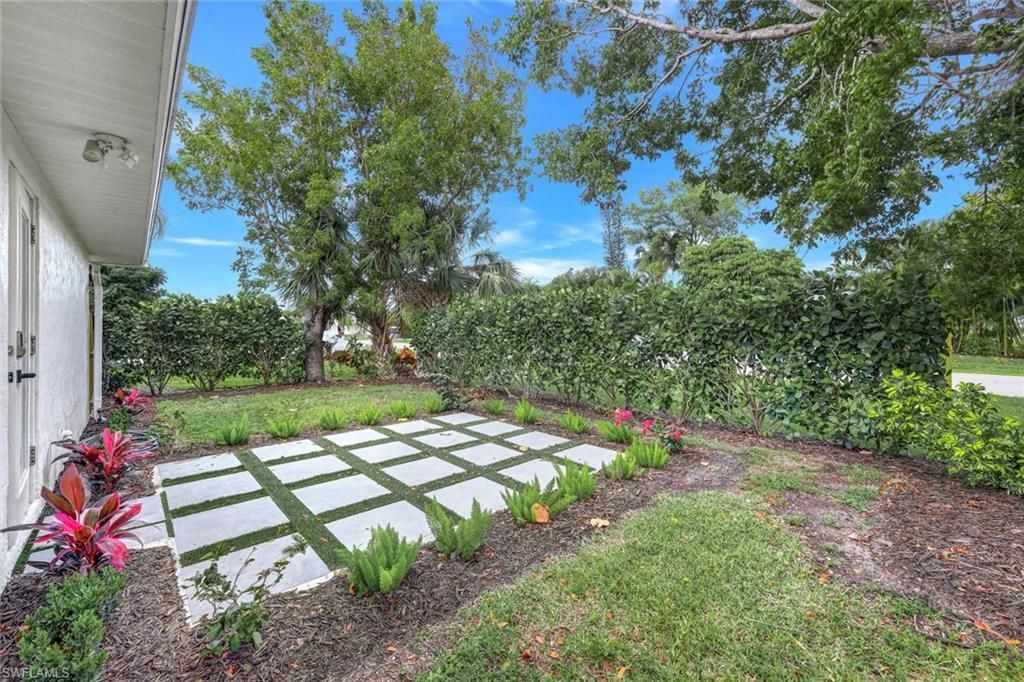 596 105th Ave N, Naples, FL 34108 Photo