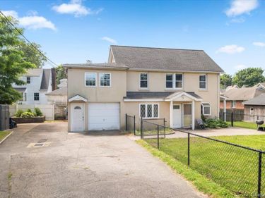 85 Bleloch Avenue, Peekskill, NY 10566