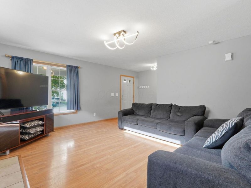 1316 Harold Stewart Parkway, Pataskala, OH 43062 Photo 5
