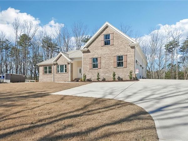 569 Byrd Mountain Lane , Canton, GA 30114
