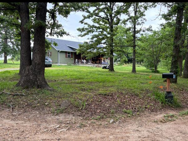 3429 Kinser Drive , Hartville, MO 65667