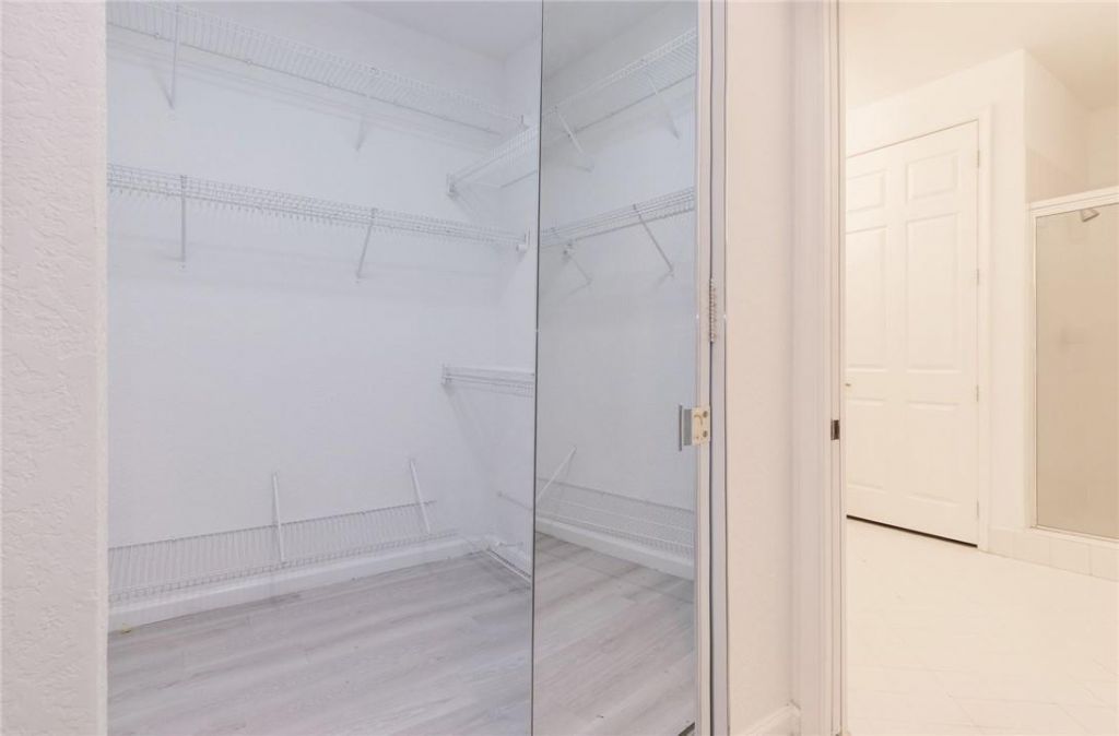 2692 Center Ct Drive, Unit 2-32, Weston, FL 33332 Photo
