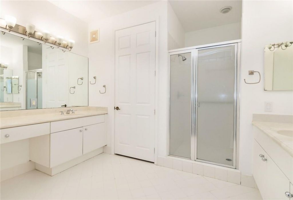 2692 Center Ct Drive, Unit 2-32, Weston, FL 33332 Photo