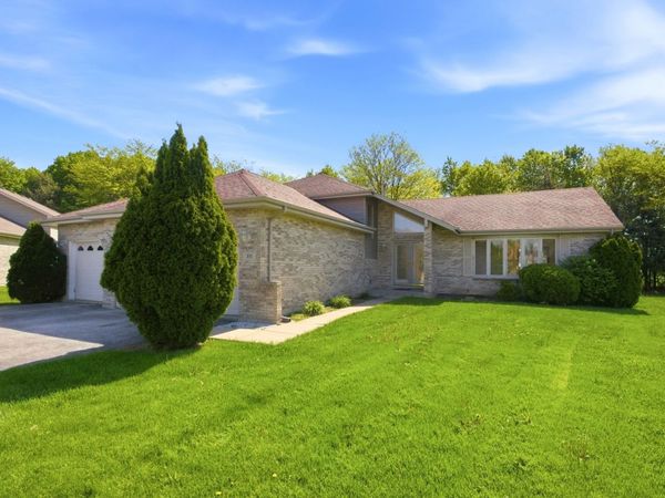 301 Providence Drive , Matteson, IL 60443