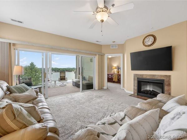 186 Sunset Palms Dr, Unit 4A, Camdenton, MO 65079