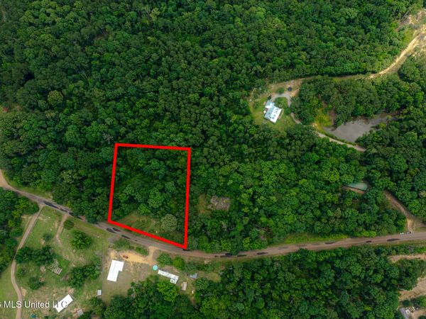 2007 Gallatin Road, Crystal Springs, MS 39059
