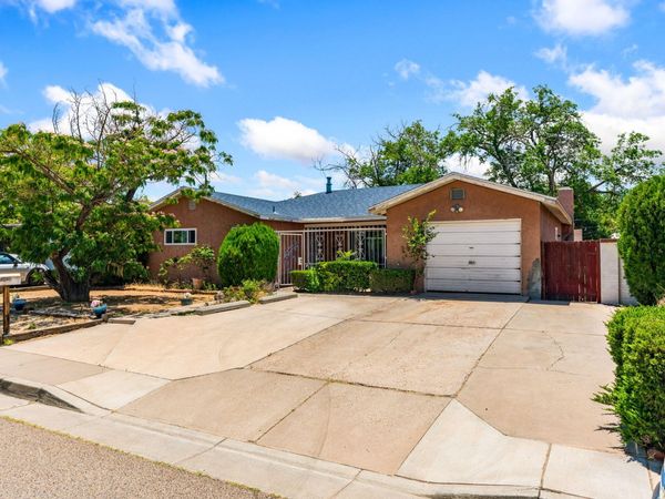4016 Ponderosa Avenue NE, Albuquerque, NM 87110