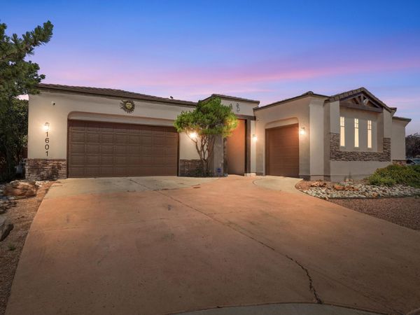1601 Western Hills Drive SE, Rio Rancho, NM 87124