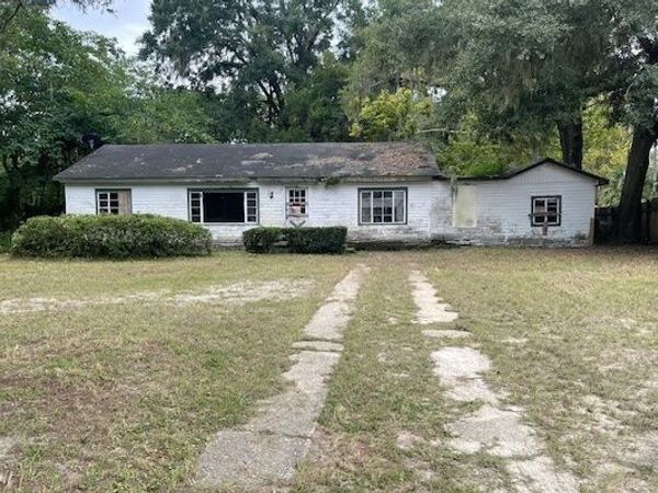 1410 E DUVAL STREET, Lake City, FL 32025