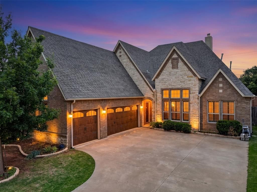 16204 Wind Crest Way, Edmond, OK 73013 Main Photo