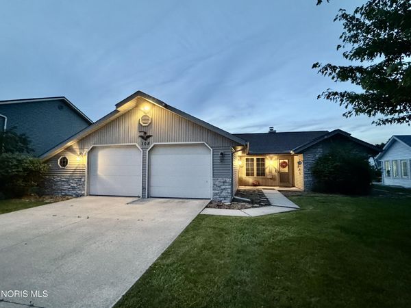 108 Laurie Drive, Bryan, OH 43506