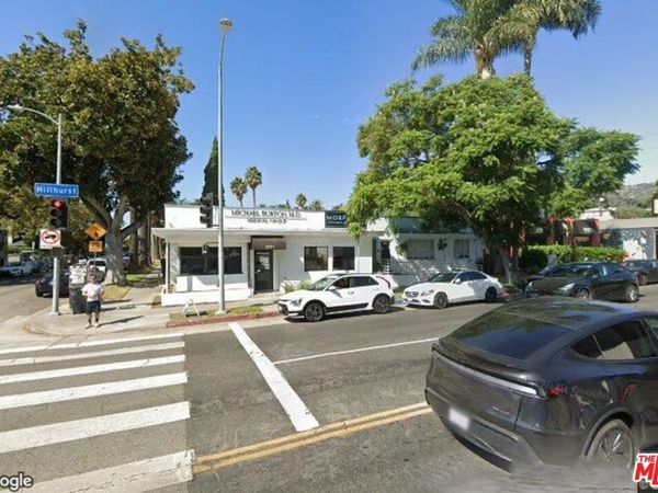 2101 Hillhurst Avenue, Los Angeles, CA 90027