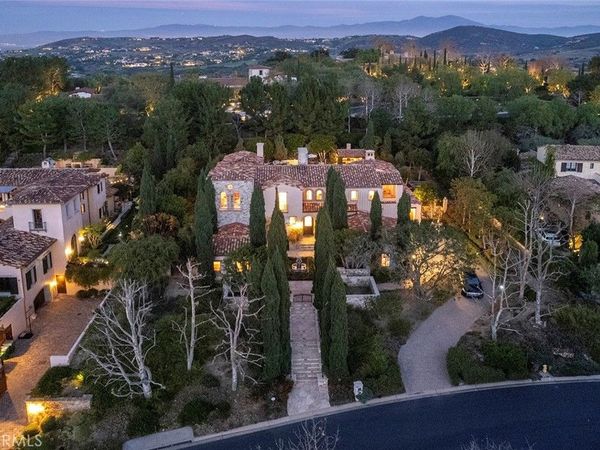 50 Copper Creek, Irvine, CA 92603