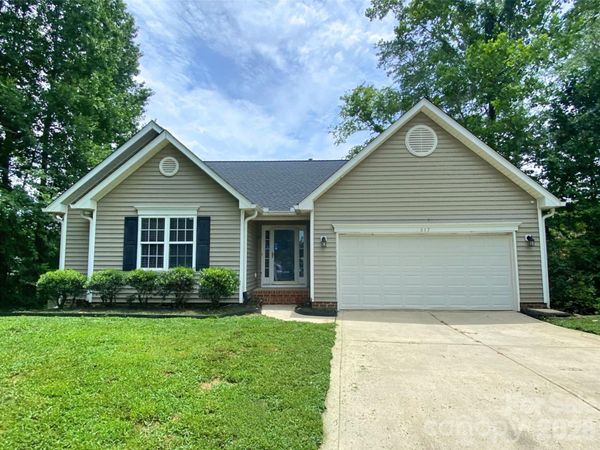 617 Reed Creek Road, Mooresville, NC 28117