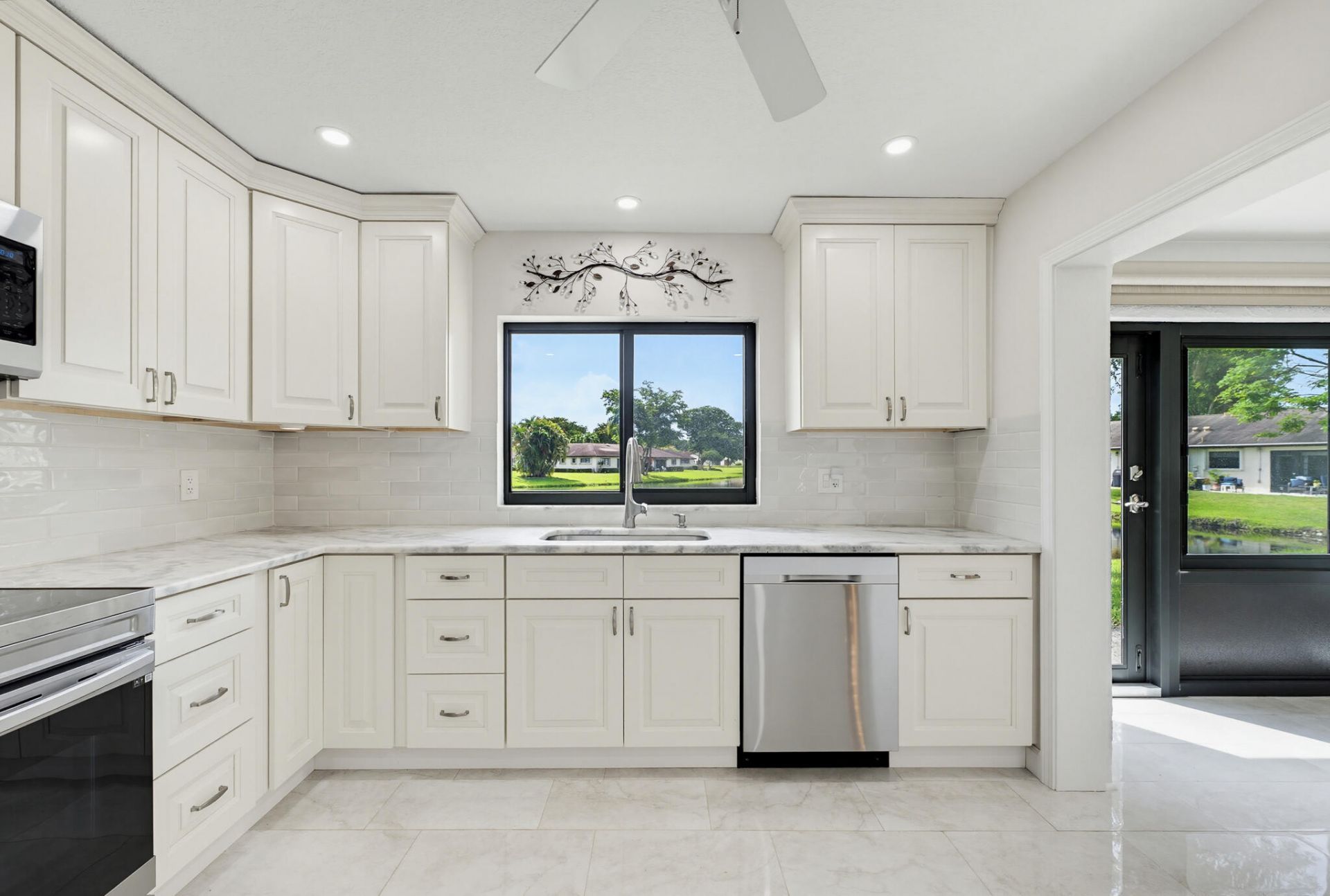4854 Equestrian Circle, Unit Apt B, Boynton Beach, FL 33436 Photo