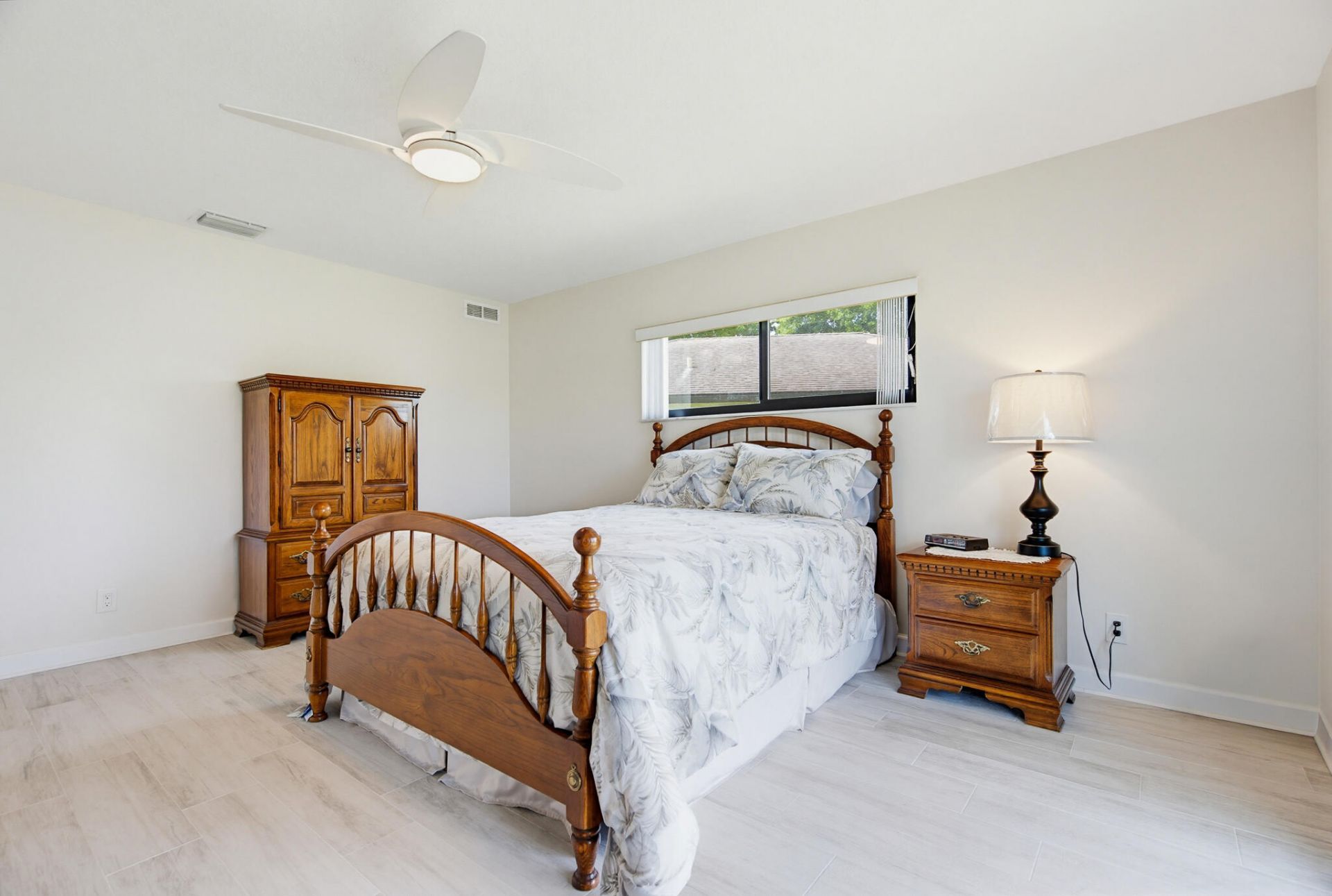 4854 Equestrian Circle, Unit Apt B, Boynton Beach, FL 33436 Photo