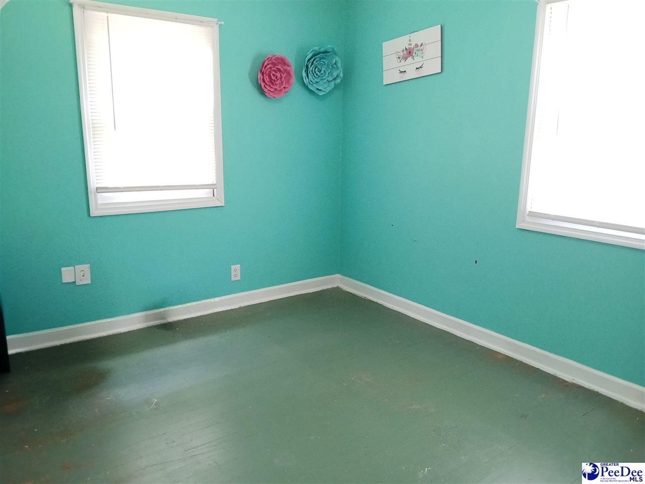 221 Pecan Drive Photo 17