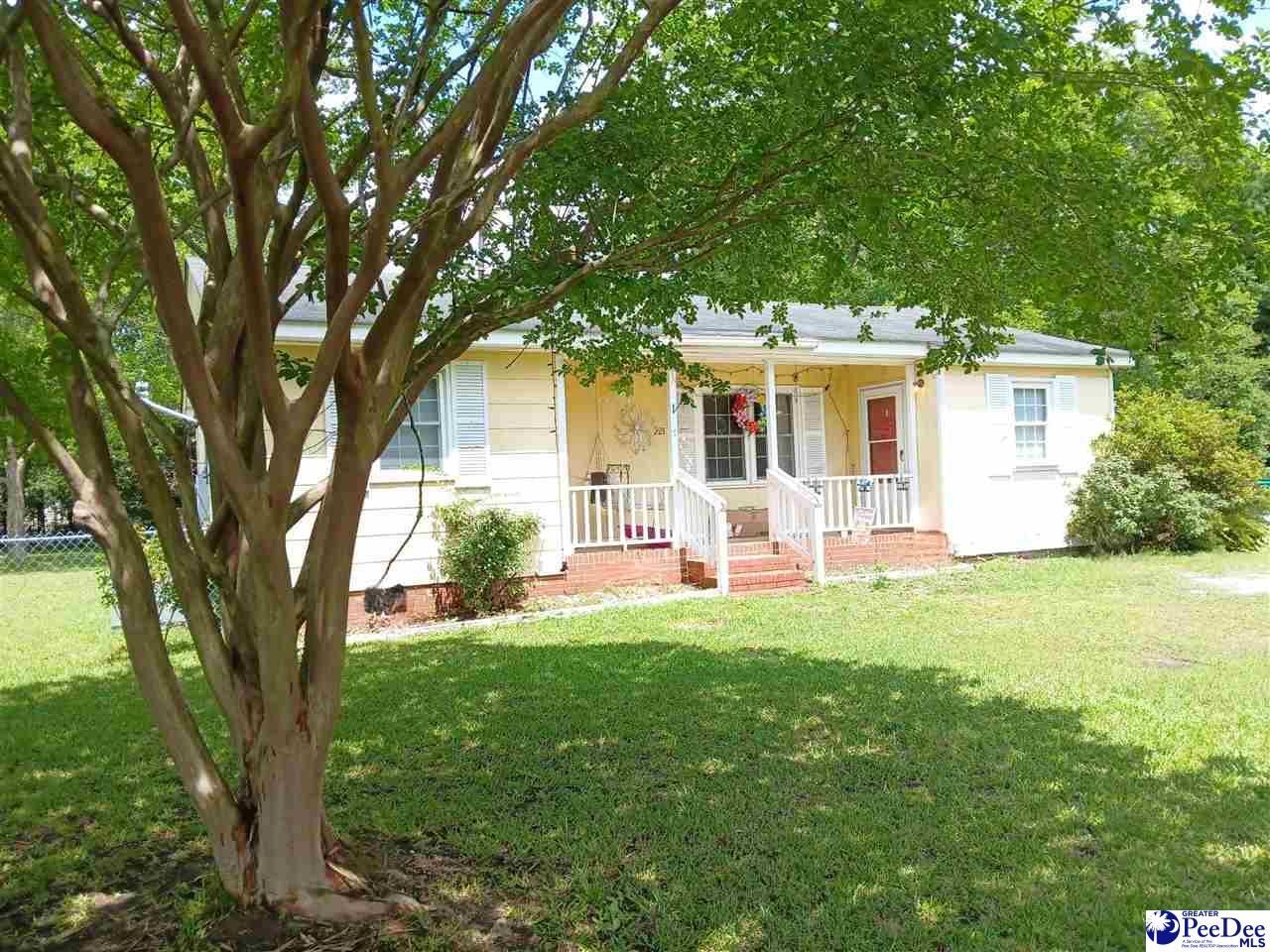 221 Pecan Drive Photo 4